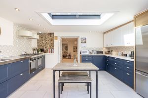 Photo 21- click for photo gallery